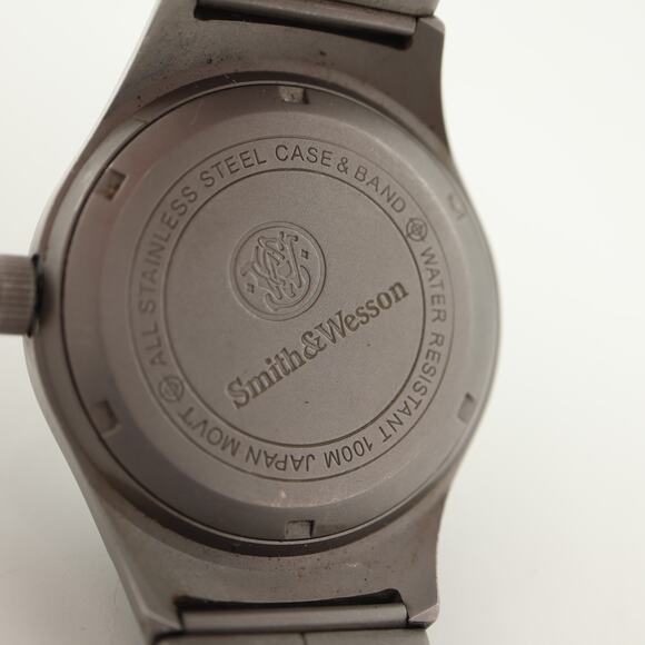 Smith & Wesson Mens Date 40mm Watch Stainless Steel Bracelet with New Battery - Picture 13 of 13